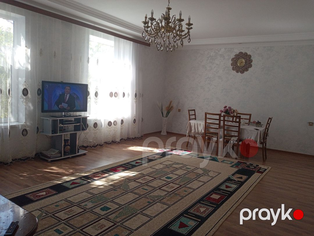 Satılır 4 otaqlı həyət evi/bağ evi 200 m² — Ev, villa, Bakı (5)