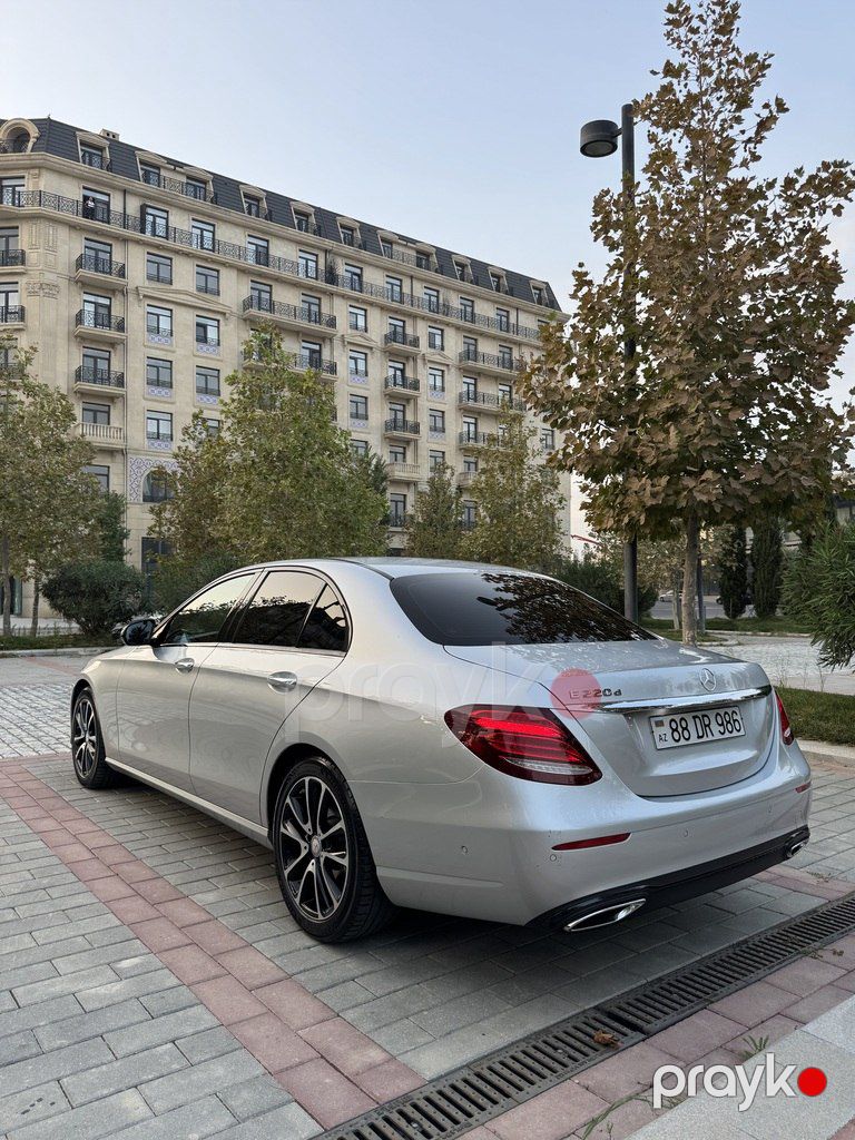 Mercedes E 220 d, 2.0 L, 2016 il, 125 000 km — Avtomobillər, Bakı (3)