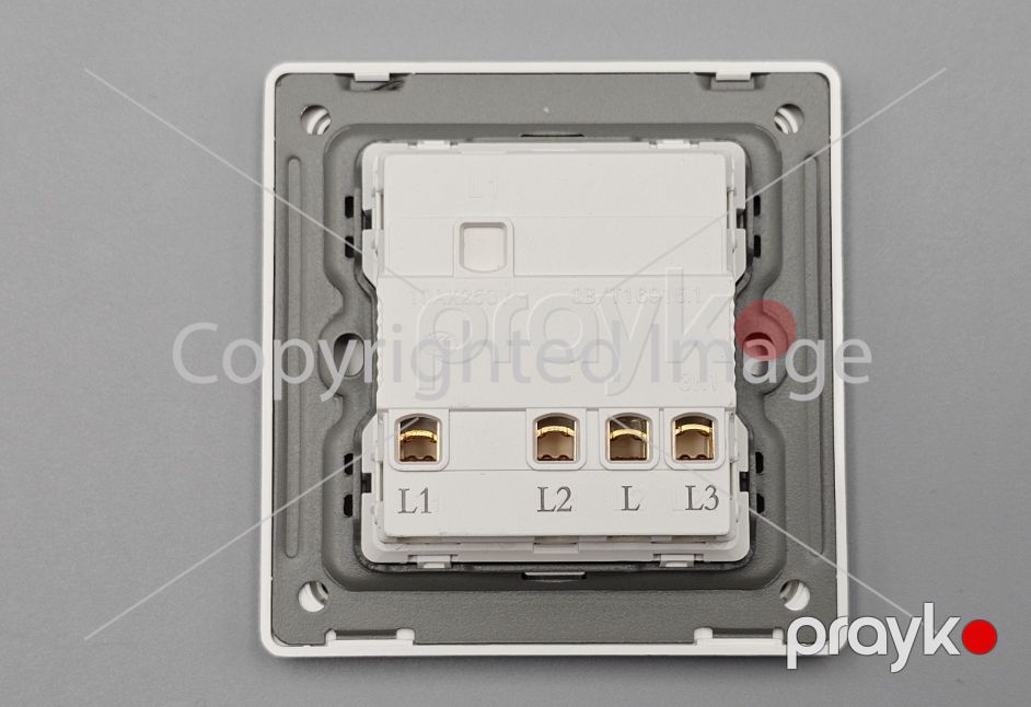 İşıq açarı (üç düyməli) Modi PK01-10A-3K-B60, GD/Gr/Bk — Təmir və inşaat, Bakı (2)