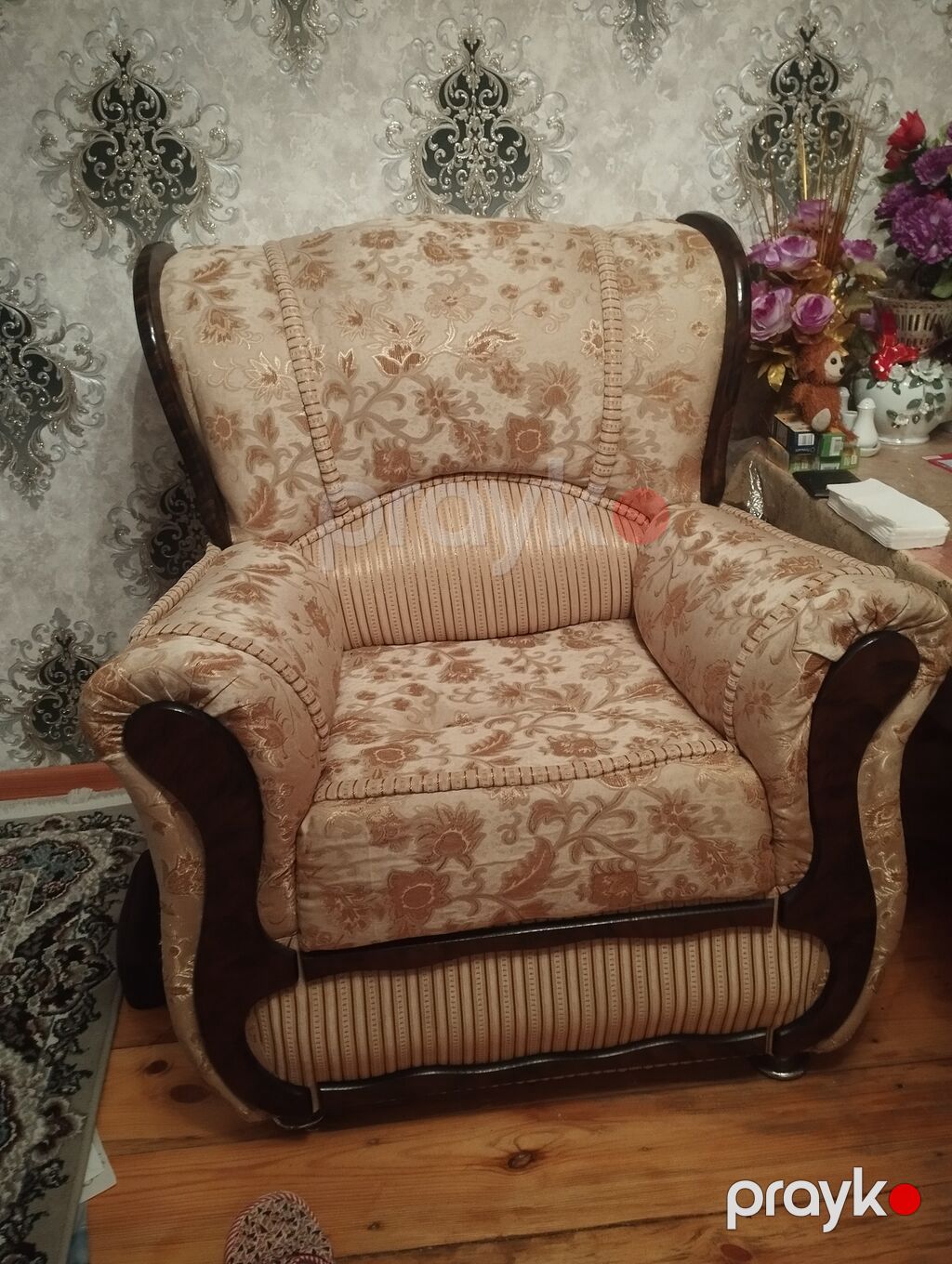 İşlənmiş, Divan-kravat, Divan, Açılan — Yumşaq mobilya dəstləri, Masazır (7)