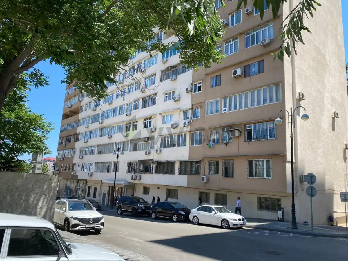 4 otaqlı mənzil Köhnə tikili Satılır, Yasamal qəs., Yasamal, Bakı — Bakı
