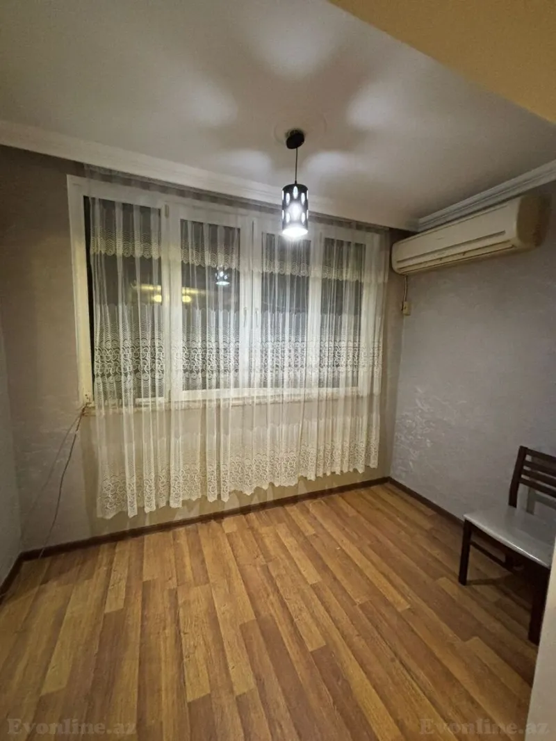 Satılır 3 otaqlı Mənzil Köhnə tikili 72 m² Bakı, Yasamal r., Elmlər Akademiyası m — Mənzil, Bakı (2)