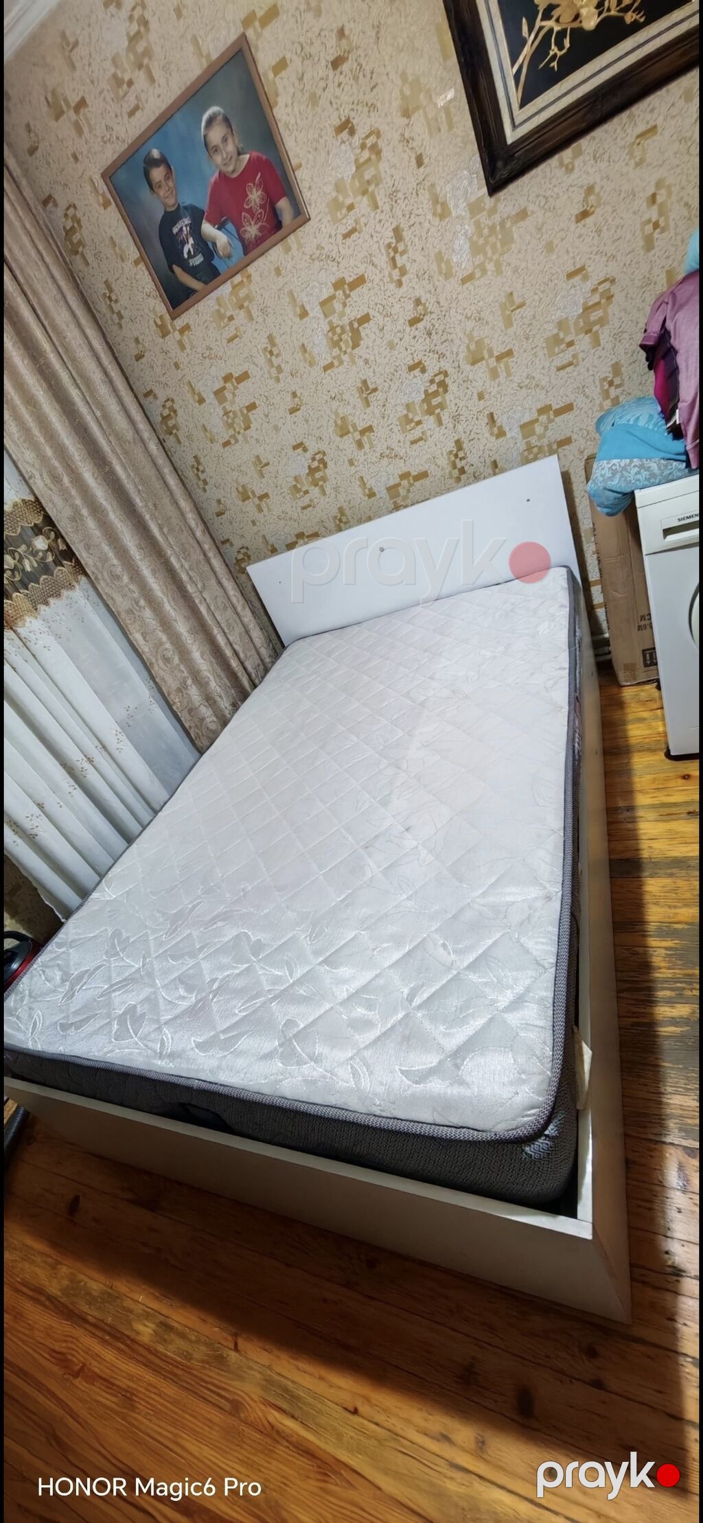 Mini taxt – bazalı Ölçü: 200 x 135 sm (2 m x 1.35 m) Bazalı — Yataqlar, Bakı (2)
