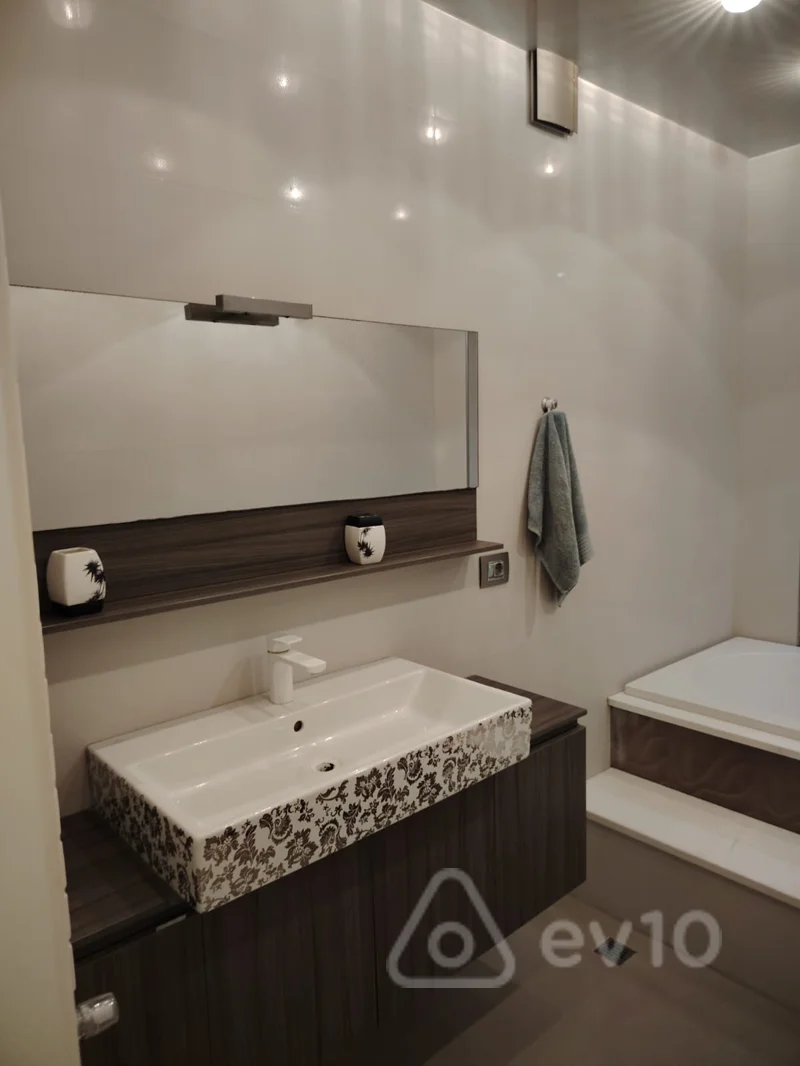 3 otaqlı mənzil, 196 m², Nobel prospekti — kirayə — Mənzil, Bakı (12)