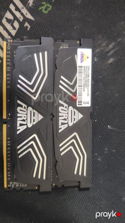 Operativ yaddaş DDR4 16GB 2X — Bakı