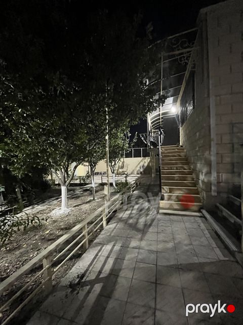 Satılır 4 otaqlı həyət evi/bağ evi 100 m² — Bakı