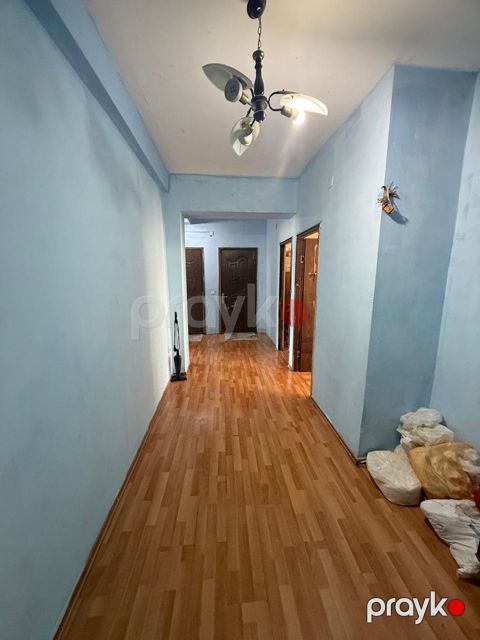 Satılır 3 otaqlı köhnə tikili 105 m² — Bakı