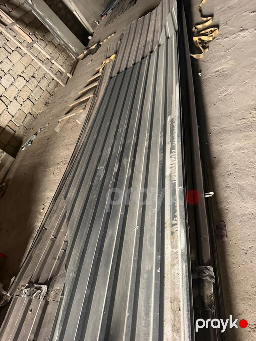 700 kvadrat di satilir 4 metrleik var 5 metrelik var son — Dam örtükləri, Xırdalan (3)
