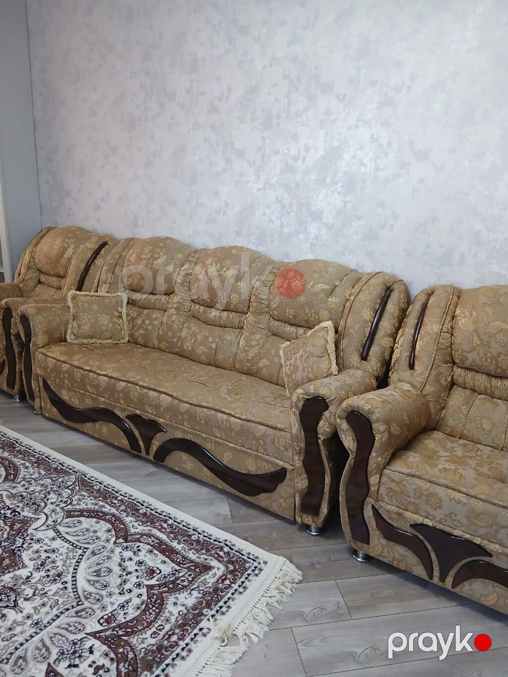 Klassik üslubda yumşaq mebel dəsti - Tərkibi: 3 yerlik divan + 2 ədəd — Yumşaq mobilya dəstləri, Bakı (2)