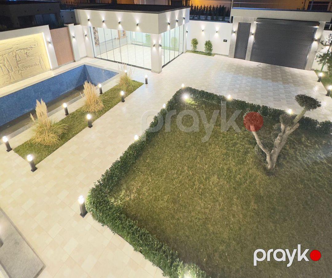 Satılır 4 otaqlı həyət evi/bağ evi 2100 m² — Ev, villa, Bakı (10)