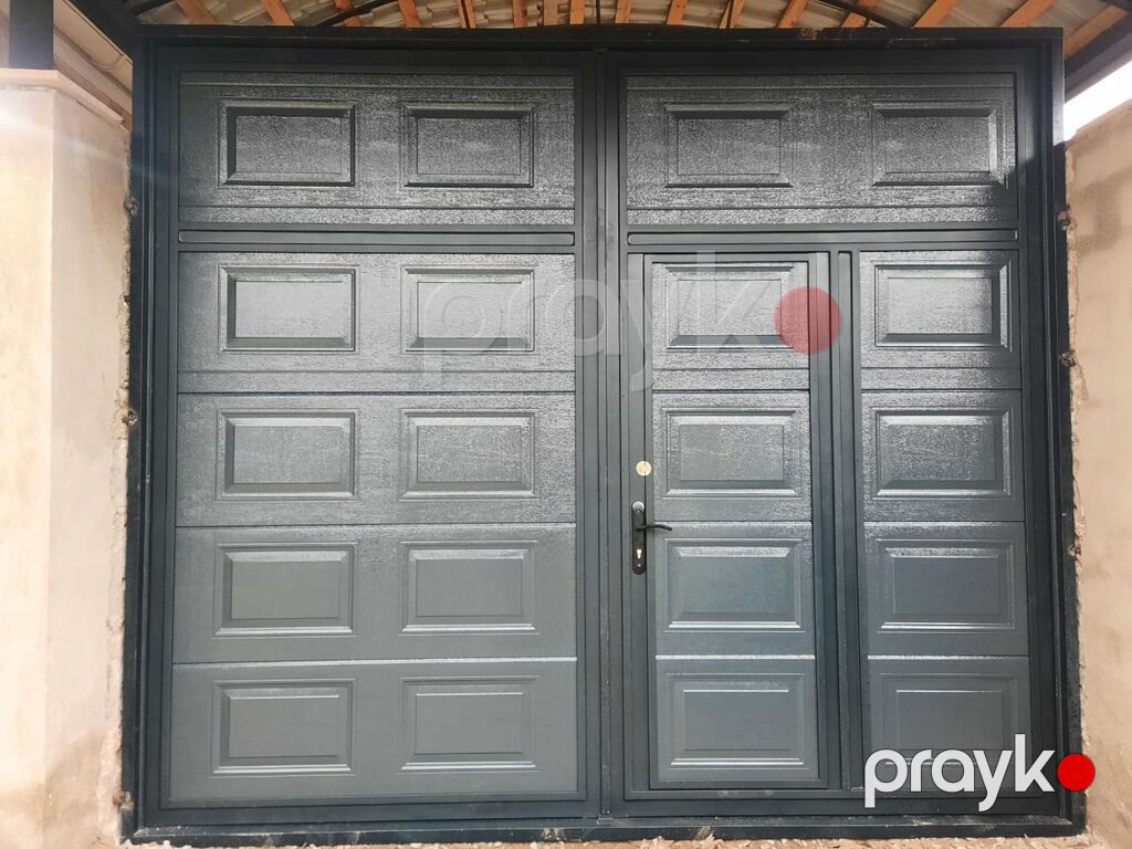 Metall panel qapilar– pəncərəsiz, tünd boz rəngdə, yana inteqrə — Pəncərələr, qapılar, balkonlar, Digah (2)
