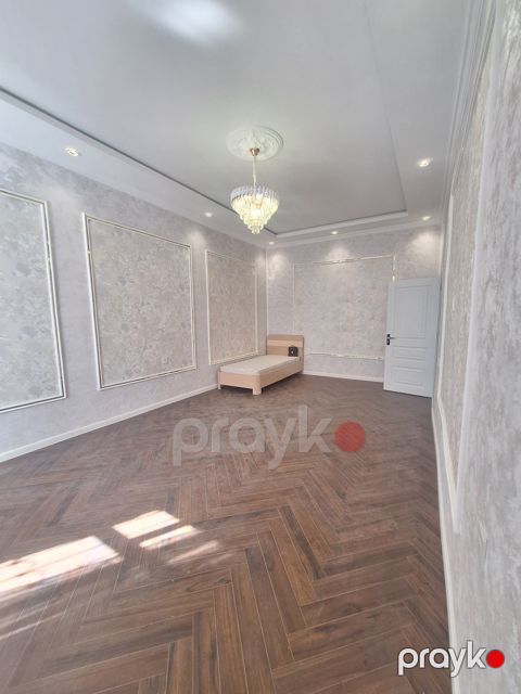 Satılır 2 otaqlı köhnə tikili 61 m² — Bakı