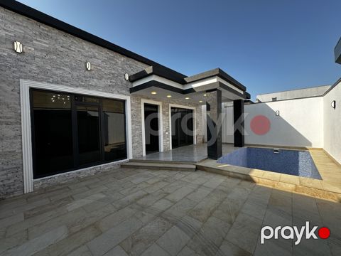Satılır 4 otaqlı həyət evi/bağ evi 130 m² — Bakı