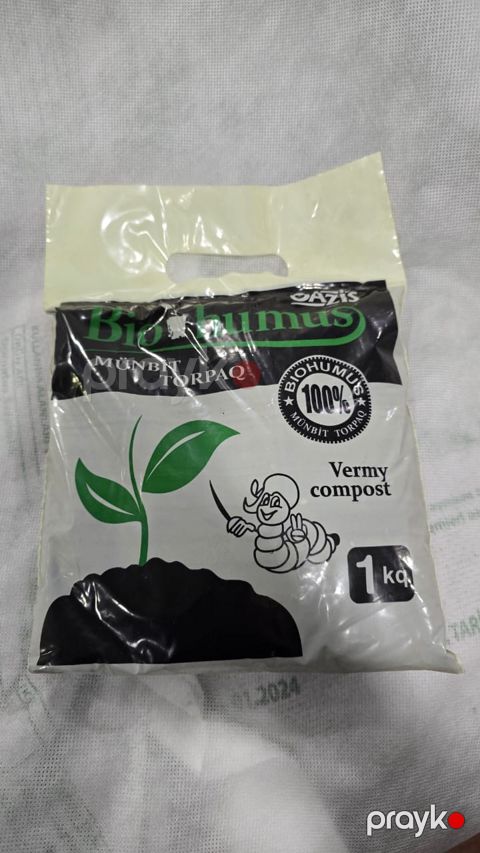 Münbit torpaq Oazis Biohumus, 1 kq — Bakı
