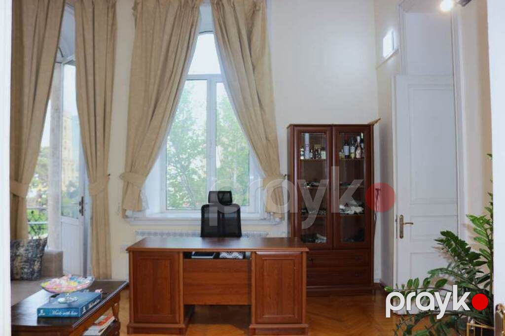 Satılır 6 otaqlı köhnə tikili 240 m² — Mənzil, Bakı (6)