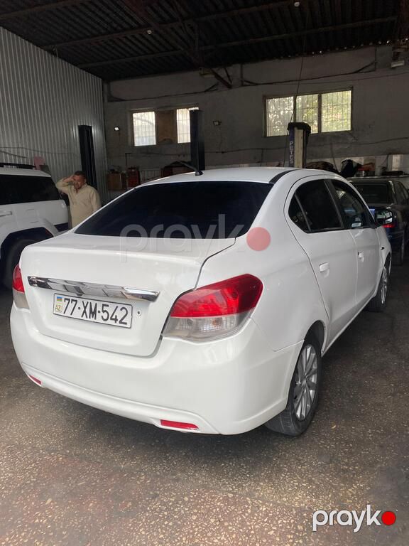 Mitsubishi Attrage, 1.2 L, 2016 il, 300 000 km — Avtomobillər, Bakı (3)