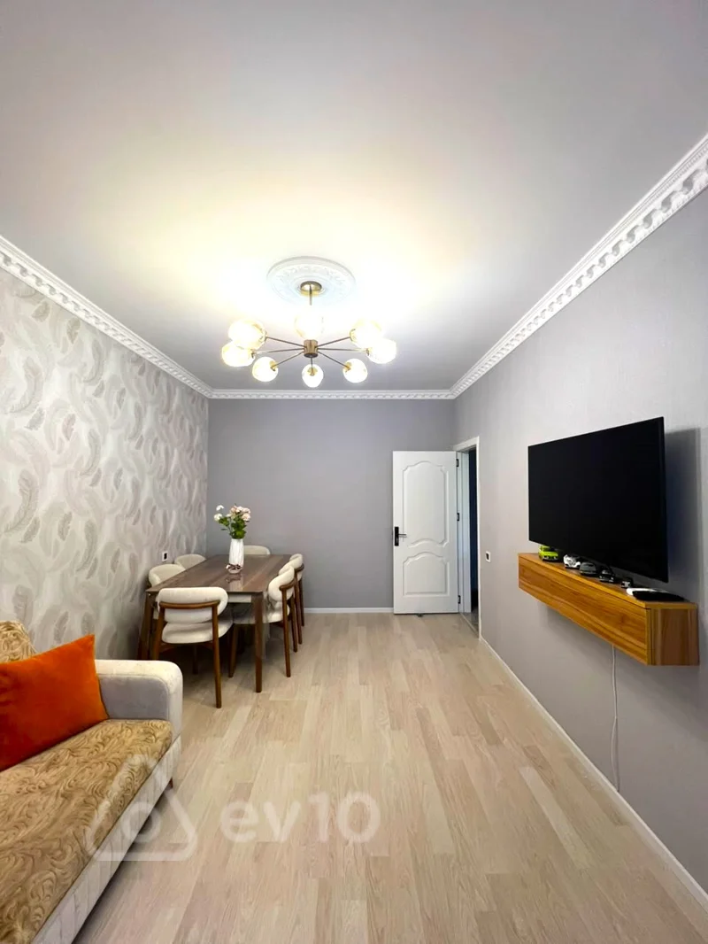 2 otaqlı mənzil, 60 m², Əhmədli qəs.Gəncə pr — Bakı