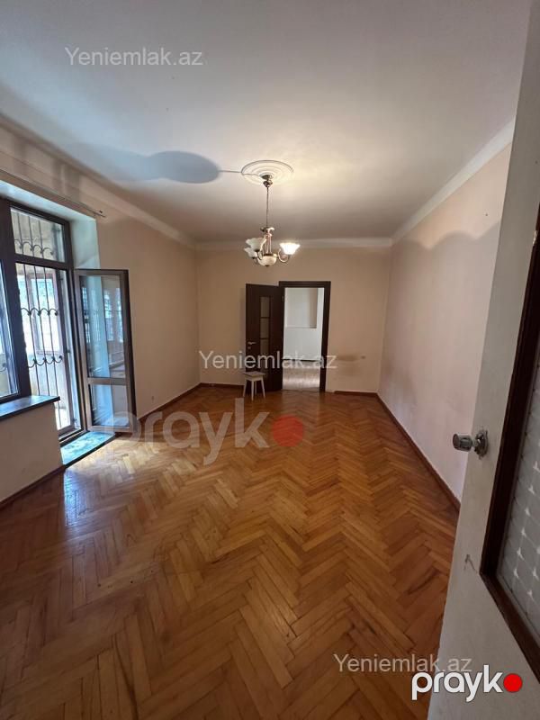 Satılır 3 otaqlı Bina evi menzil (Köhnə tikili), 83 m², Yasamal rayonu — Mənzil, Bakı (3)