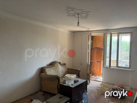 Satış: 2 otaqlı Köhnə tikili, 60 m², Yasamal rayonu — Bakı