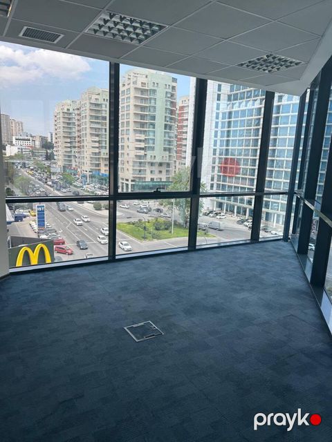İcarəyə verilir 3 otaqlı ofis 92 m² — Bakı