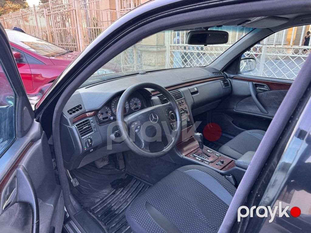 Mercedes E 270, 2.7 L, 2001 il, 399 123 km — Avtomobillər, Bakı (5)