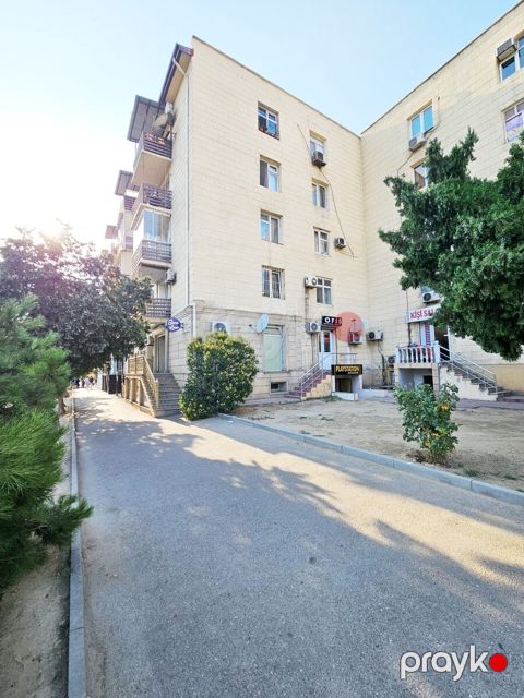 Satılır 3 otaqlı köhnə tikili 75 m² — Bakı