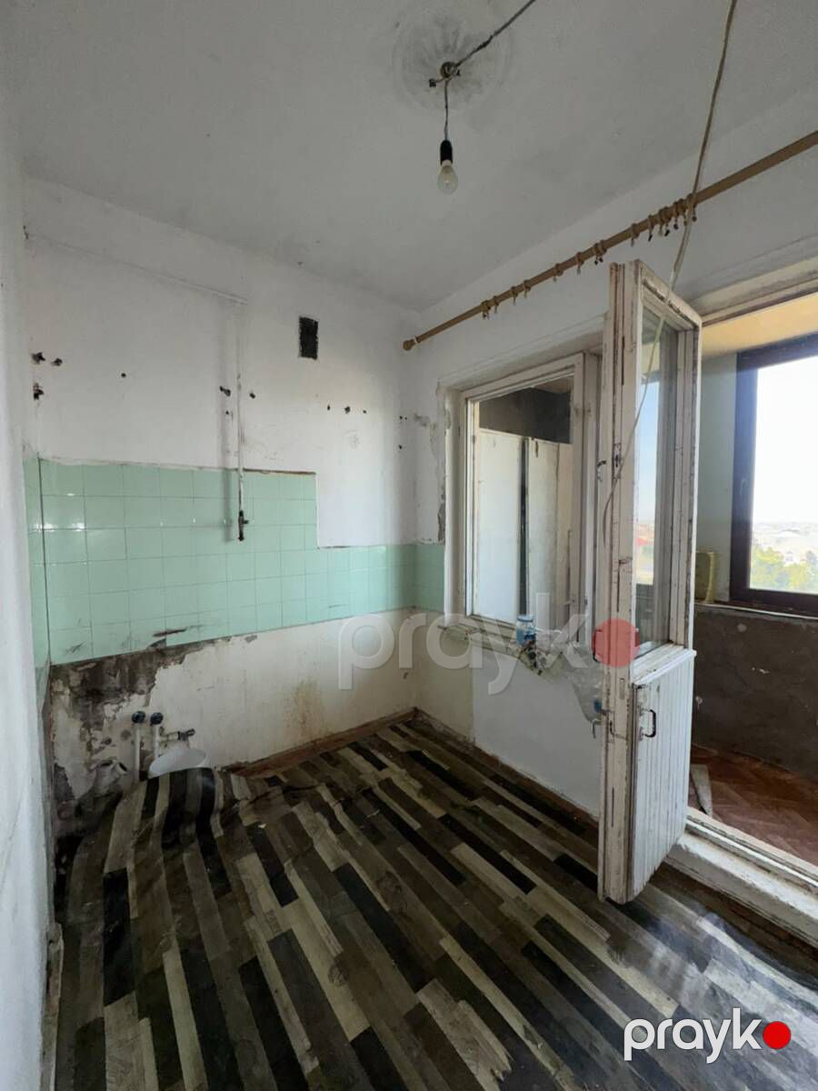 Satılır 4 otaqlı köhnə tikili 81.7 m² — Mənzil, Bakı (10)