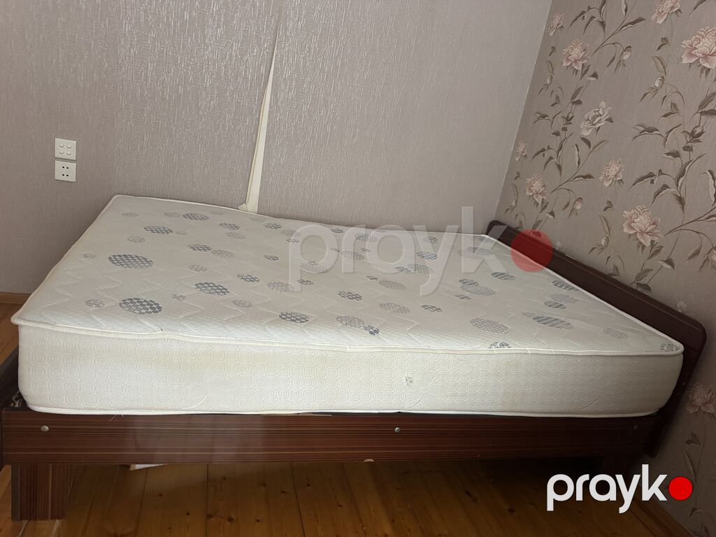 Deyerinden qat qat asagi satilir 110 manattdir Tək matras 150 manat — Yataqlar, Xırdalan (3)