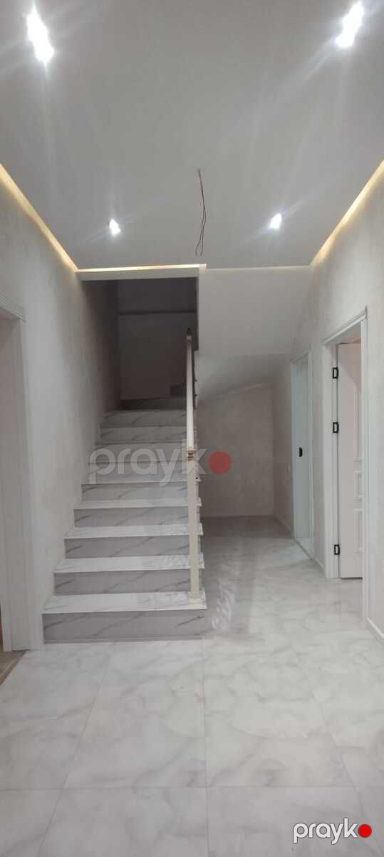 Satılır 4 otaqlı həyət evi/bağ evi 200 m² — Ev, villa, Bakı (7)