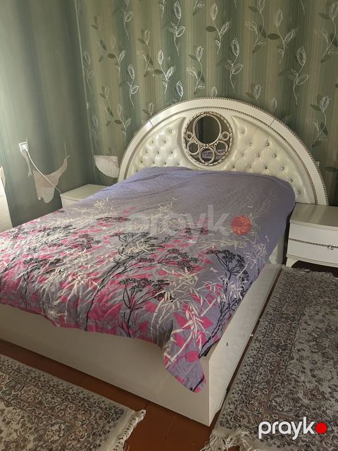 Taxt döşəyi ilə, şqaf, termo və 2 tumuçqa — Bakı