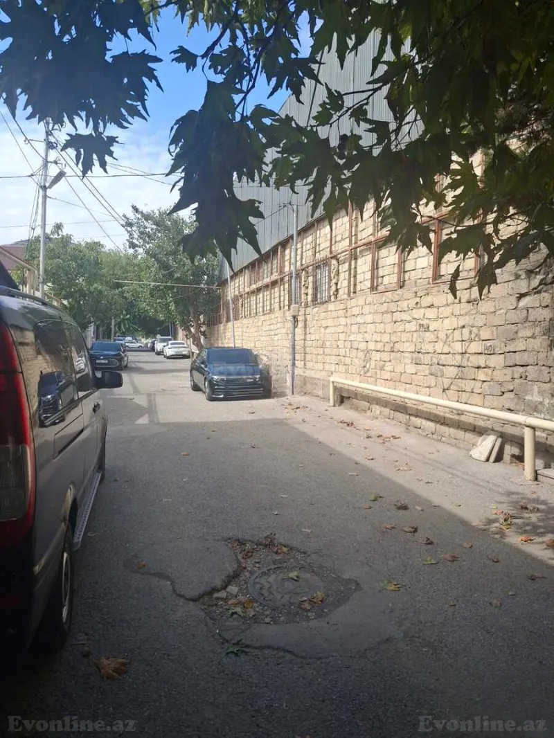 Kirayə verilir 6 otaqlı Həyət evi 300 m² Bakı, Binəqədi r., Azadlıq prospekti m., 6-cı mikrorayon — Ev, villa, Bakı (2)