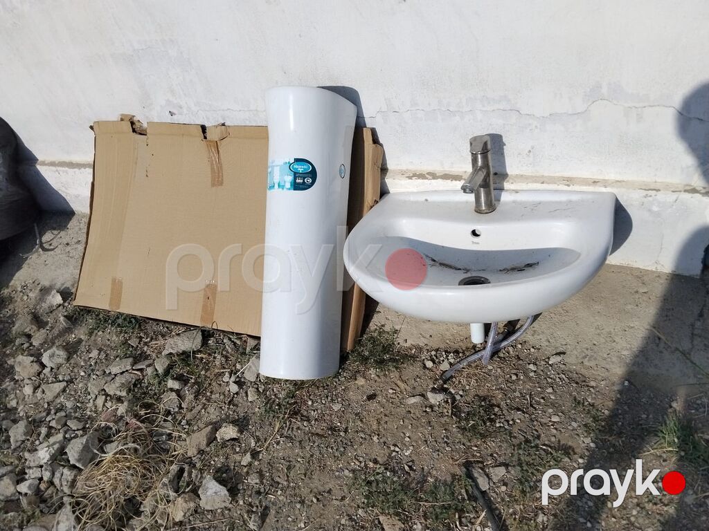 Hamam üçün komplekt: - Divara quraşdırılan keramika əl-üz yuma lavabı — Lavabolar, Digah (2)