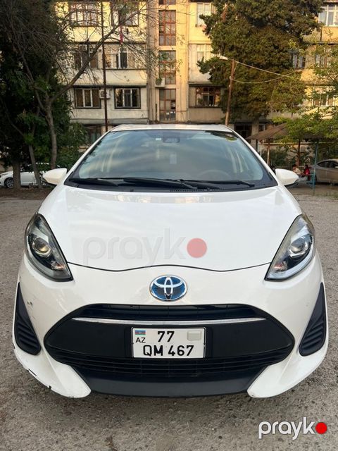 Toyota Aqua, 1.5 L, 0.87 kWh, 2020 il, 130 000 km — Bakı