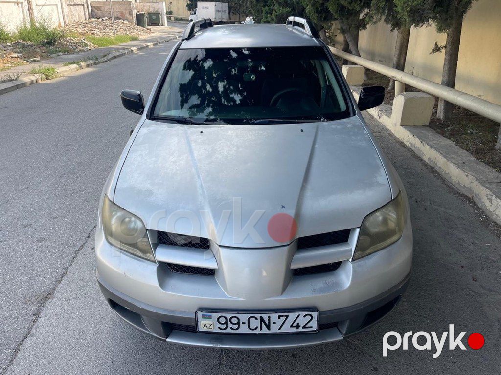 Mitsubishi Outlander, 2.4 L, 2002 il, 250 000 km — Avtomobillər, Bakı (2)