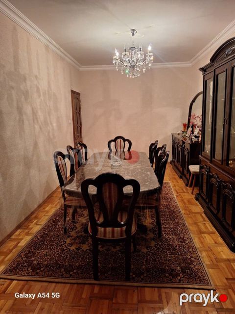 3-otaqlı mənzil, Suleyman Sanı Axundov küç., 90 m² — Bakı