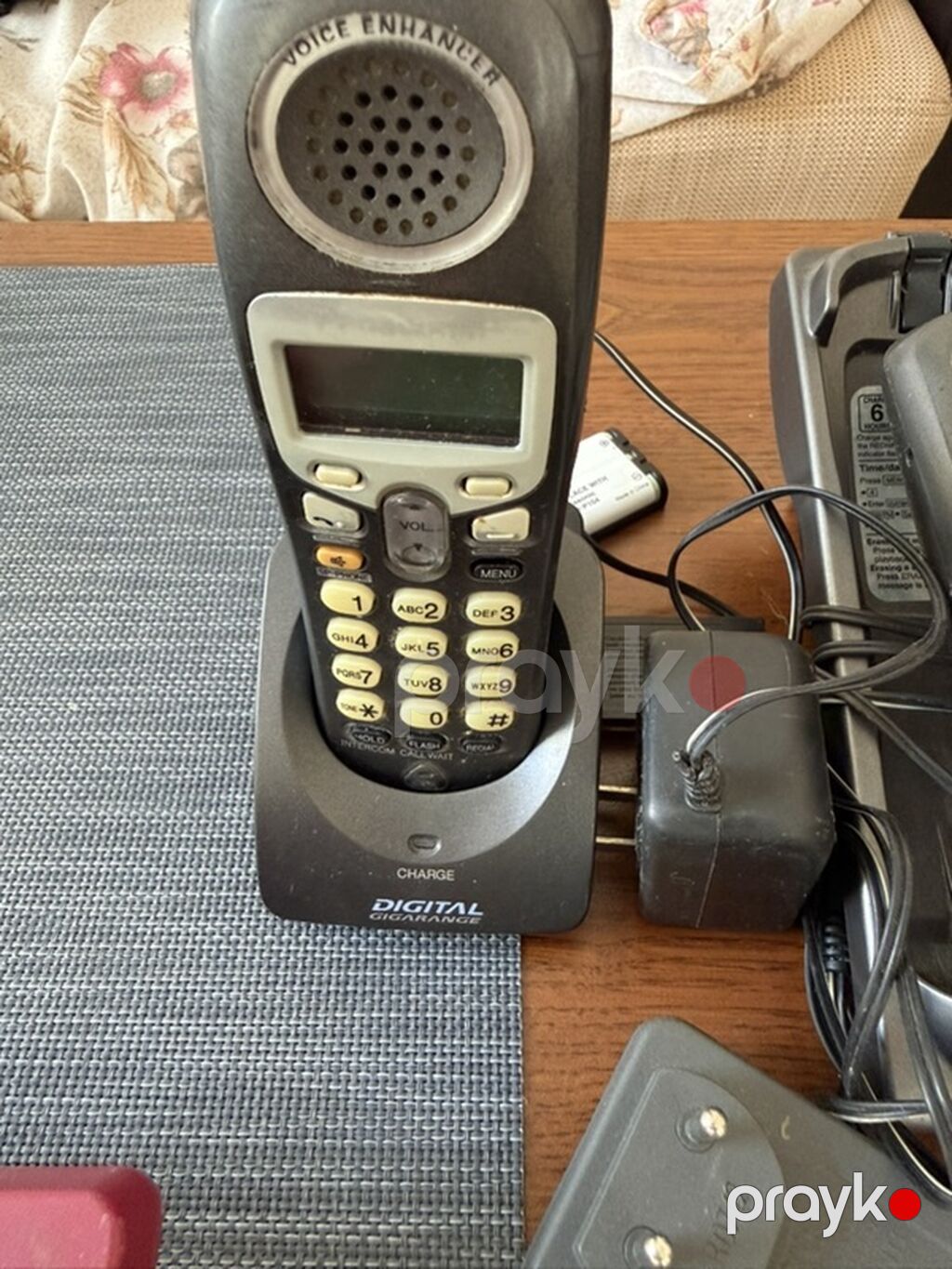 Panasonic simsiz/masaüstü telefon sistemi Xüsusiyyətlər: - Baza — Kabel və radio telefonları, Digah (2)