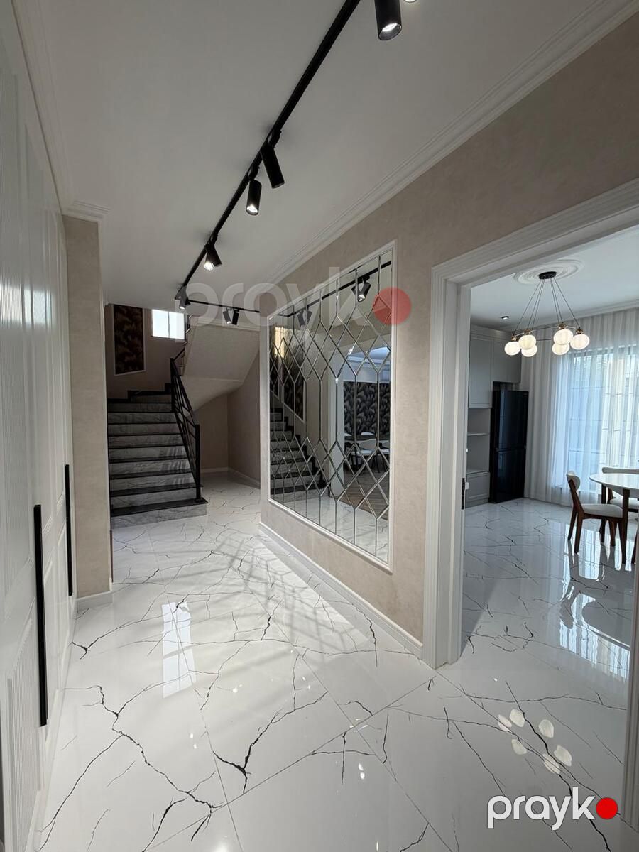 Satılır 4 otaqlı həyət evi/bağ evi 201 m² — Ev, villa, Bakı (12)