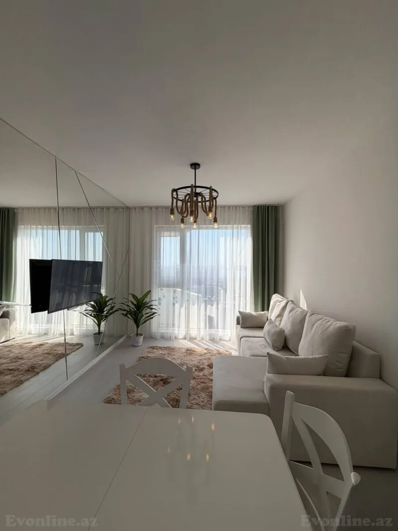 Satılır 3 otaqlı Mənzil Köhnə tikili 64 m² Bakı, Xətai r., Əhmədli m — Bakı
