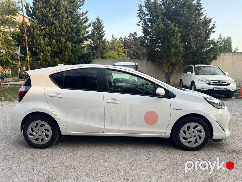 Toyota Aqua, 1.5 L, 0.87 kWh, 2020 il, 130 000 km — Avtomobillər, Bakı (4)