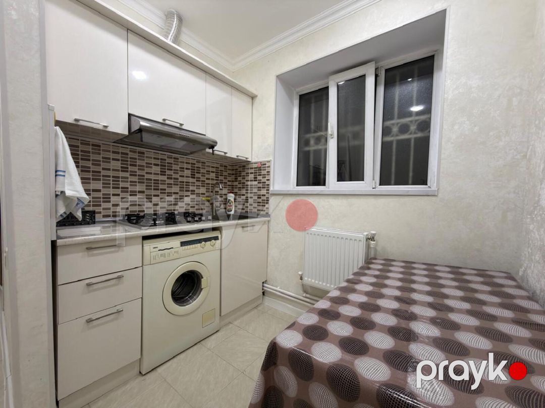 İcarəyə verilir 1 otaqlı köhnə tikili 47 m² — Mənzil, Bakı (4)