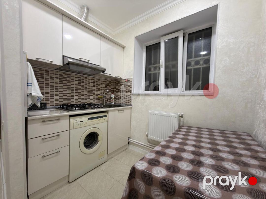 İcarəyə verilir 1 otaqlı köhnə tikili 48 m² — Mənzil, Bakı (4)