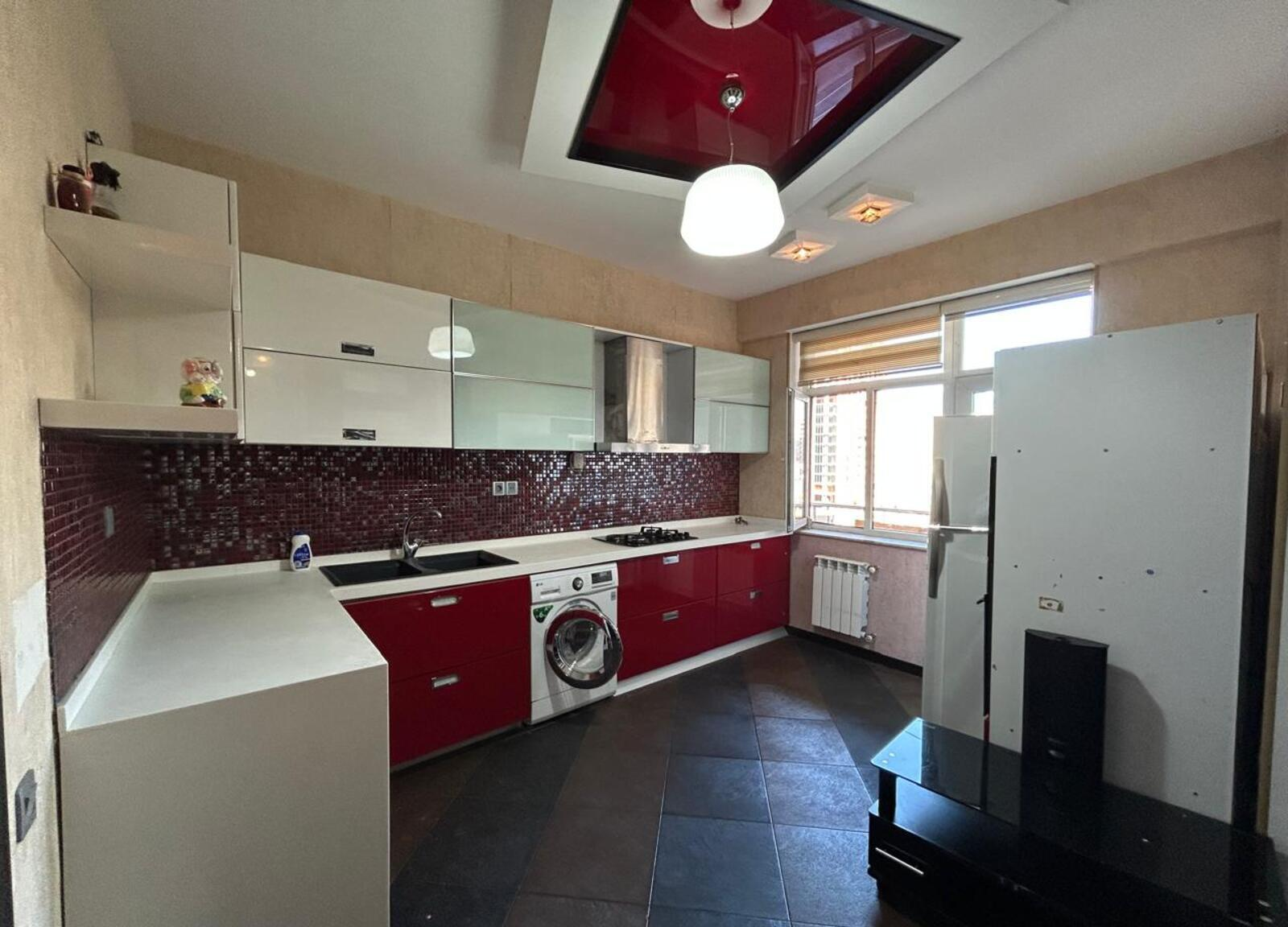 3 otaqlı mənzil 95 m² satılır — Mənzil, Bakı (5)