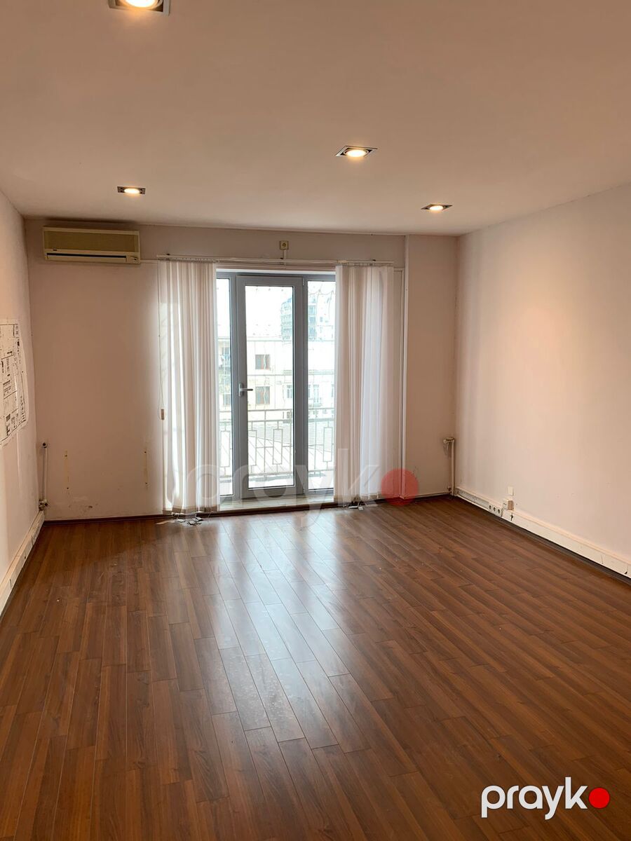Satılır 3 otaqlı köhnə tikili 120 m² — Mənzil, Bakı (4)