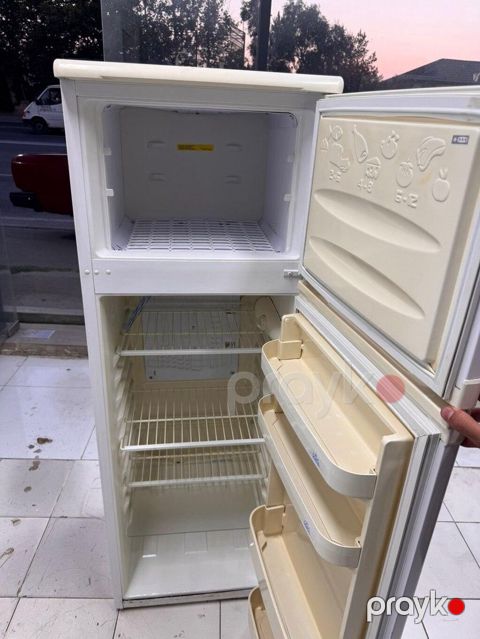 Soyuducu Beko Soyuducu beko tam islekdir herseyi qaydasinda super — Bakı