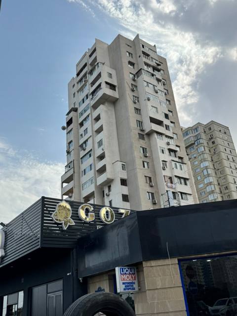 Satış: 3 otaqlı Köhnə tikili, 85 m², Yasamal rayonu — Məhərrəm m. — Apartment