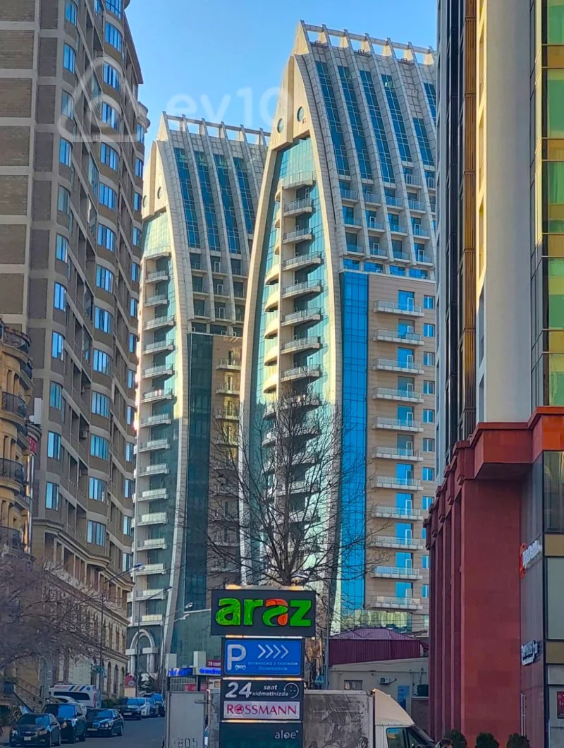4 otaqlı mənzil, 213 m², İsmayıl Qutqaşınlı Küçəsi — Bakı