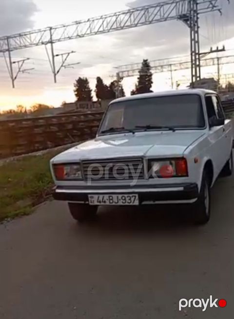 VAZ (Lada) 2107: 1.5 l 2002 il Sedan — Tovuz