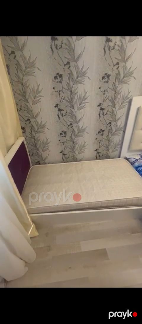 Tək nəfərlik çarpayı və döşək dəsti - Ölçü: təxminən 70x150sm tək — Qobu