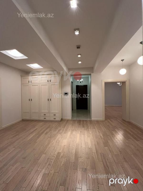 Satılır 4 otaqlı Bina evi menzil (Yeni tikili), 200 m², Yasamal rayonu — Mənzil, Bakı (9)