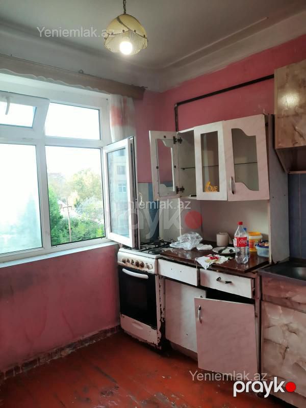 Satılır 2 otaqlı Bina evi menzil (Köhnə tikili), 48 m², 4-cü mikrorayon — Mənzil, Sumqayıt (7)